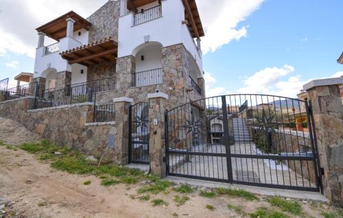 Castiadas Apartment | Cozy Apartment In Olia Speciosa