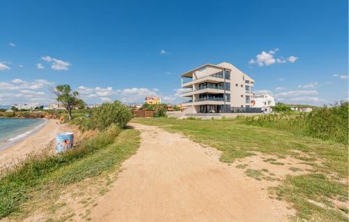 Povljana Apartment | Cozy Apartment In Povljana With Wifi