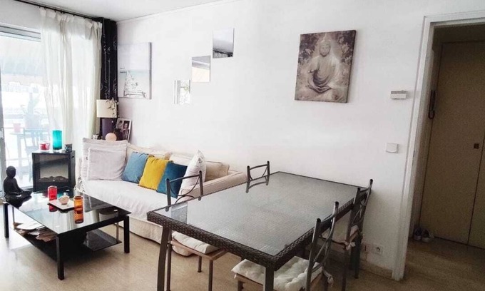 Carnot Apartment | Cozy Apartments near Palais/beach