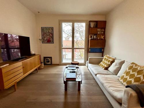 Giambellino Apartment | Cozy attic at the end of via Savona