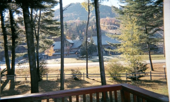 Bartlett Condo | Cozy Attitash Mountain Village Condominium