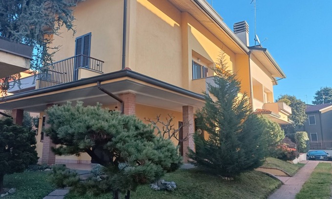 Cologno Monzese Bed & Breakfast | Cozy B&B close to Milan's subway