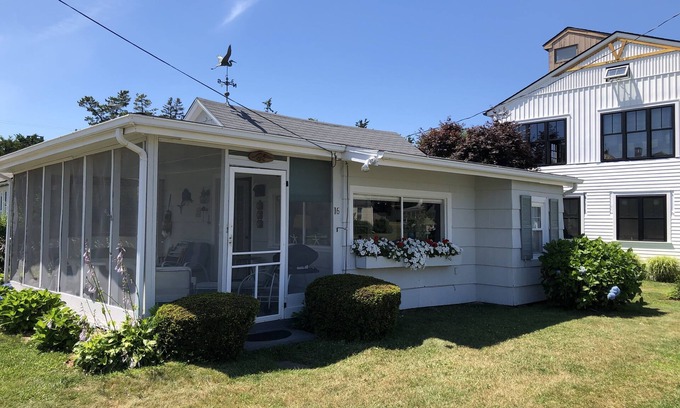 Westbrook Center Cottage | Cozy beach cottage. Less than a 2minute walk to the beach.