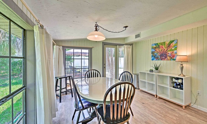 Bradenton Cottage | Cozy Bradenton Cottage w/Grill - 6 Miles to Beach