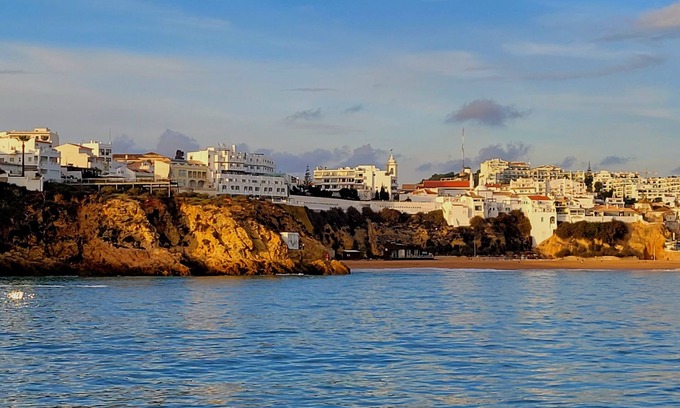 Albufeira Apartment | Cozy brand-new apartment in the heart of Albufeira, three minutes from the beach