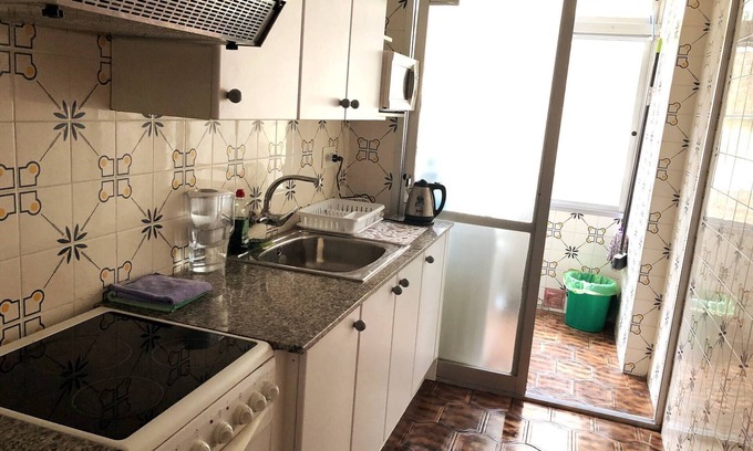 Port de Sagunt Apartment | Cozy Bright Central Apartment With Elevator And Balcony