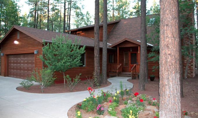 Pinetop House | Cozy Cabin In Pinetop Country Club