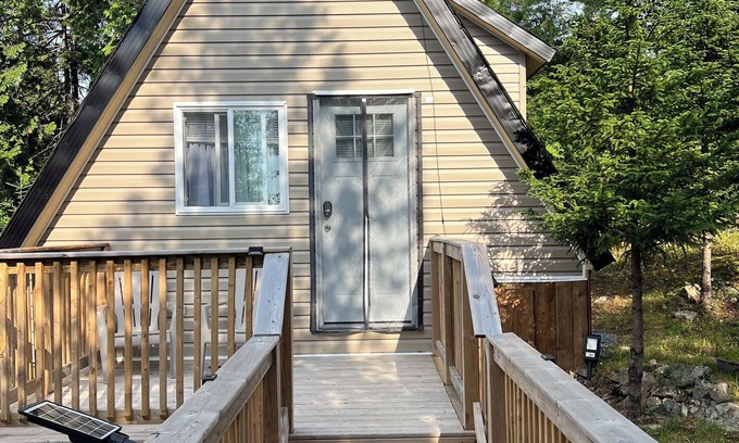 Saint John Cabin | Cozy cabin in Saint John, with a great view.