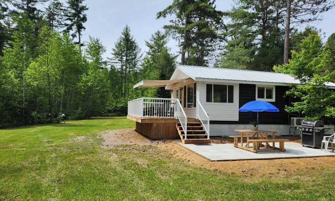 Killaloe Cottage | COZY CABIN IN THE WOODS FOR 2. SPACIOUS WELL APPOINTED. NEW LISTING!