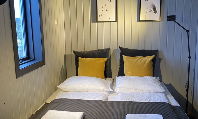 Mosfellsbaer Cabin | Cozy cabin near golden circle with panoramic views