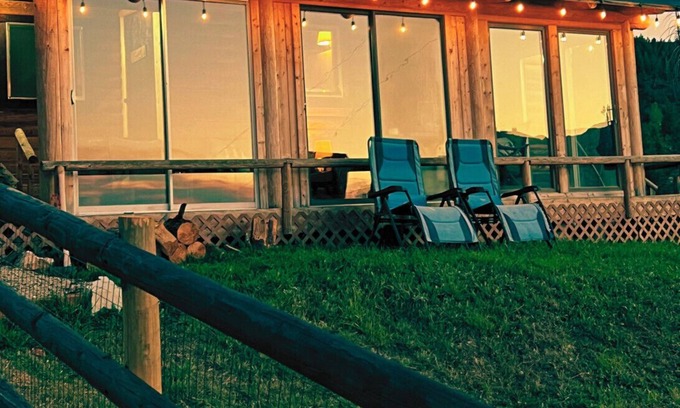 Conner Apartment | Cozy Cabin | Oxen-Le-Fields Montana