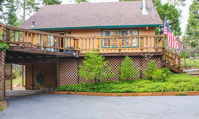 Arnold House | Cozy cabin with large deck, grill, fast WiFi, central AC, & wood-burning stove