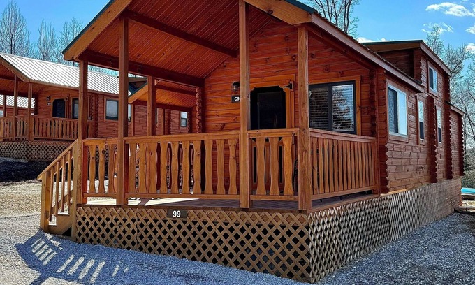 Marion Cabin | Cozy Cabin with Private Resort Amenities: Walking Distance to Lake James
