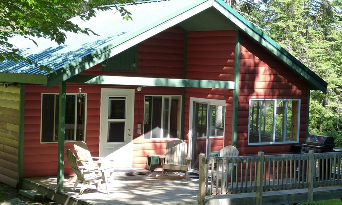Greenville Junction Cabin | Cozy Cabin with Access to Beautiful Moosehead Lake. Pet friendly!