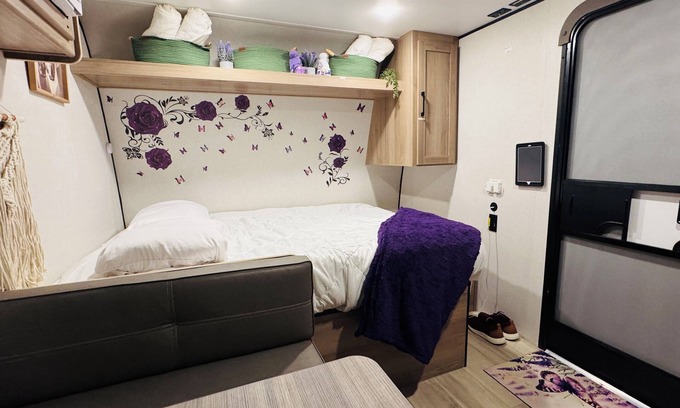 River Ranch House | Cozy Camper Retreat at River Ranch RV Resort