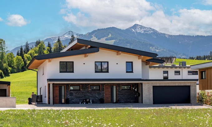 Hopfgarten im Brixental Apartment | Cozy chalet invites you to feel good