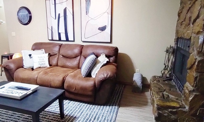 Chisholm Creek Condo | Cozy Chisholm charm apartment