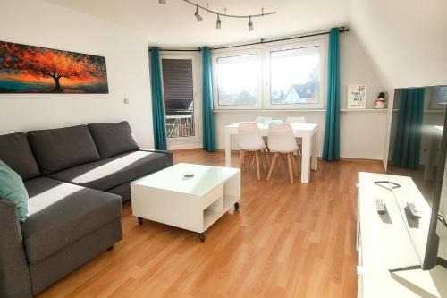 Ratingen Apartment | Cozy City Apartments 2, 2-Room Flat for Vacation & Messe Düsseldorf, Perfect Connectivity
