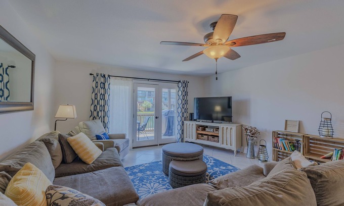 Pensacola Beach House | Cozy Coastal Beach Villa