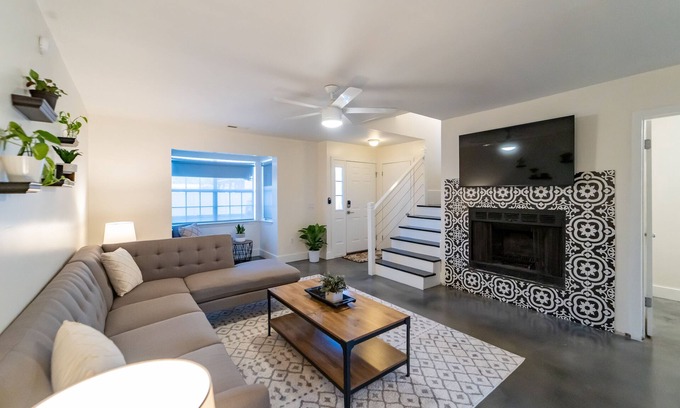 Huntsville Condo | Cozy Condo in Huntsville 5 minutes to Redstone Gate