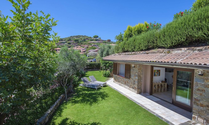 Chia Villa | Cozy cottage 500m from the beach of Chia