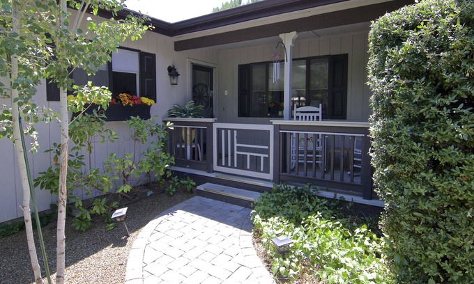 Prescott Cottage | Cozy Cottage Get-Away - 1 Level, Pet Friendly, Close to Town
