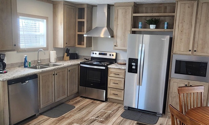 Springville Cottage | Cozy cottage w/1 bedroom, WiFi, AC in tranquil Springville close to boat ramps