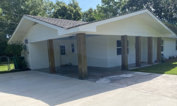 Waveland Cottage | Cozy Cottage - Welcome 5 min from the beach & 10 min to Bay St Louis