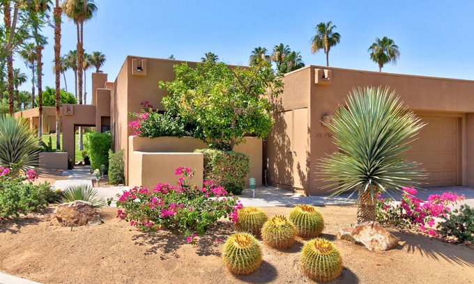 Palm Desert Condo | Cozy Dog-Friendly Condo, Shared Pool/Hot Tub, Near Golf Courses & National Park