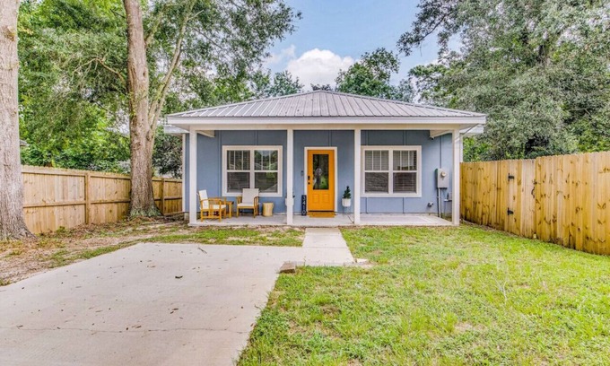 Southeast Pensacola House | Cozy East Hill Convenience