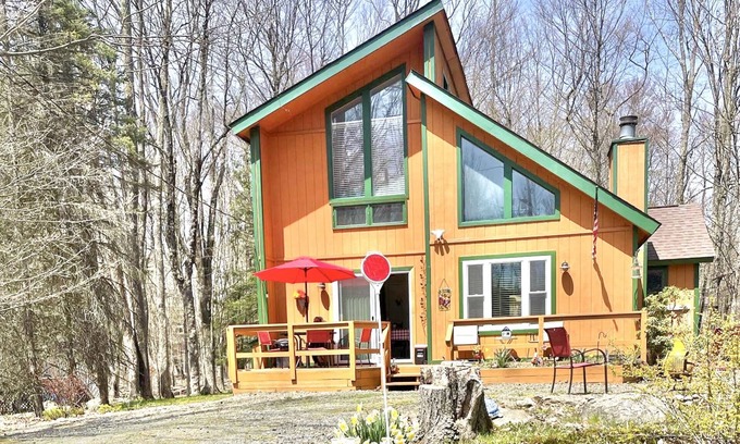Lake Ariel House | Cozy family friendly house- in the heart of the poconos