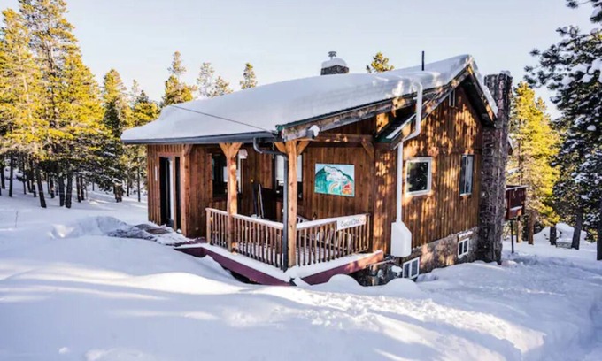 Coal Creek Cabin | Cozy Fireplace, gorgeous view, ski country