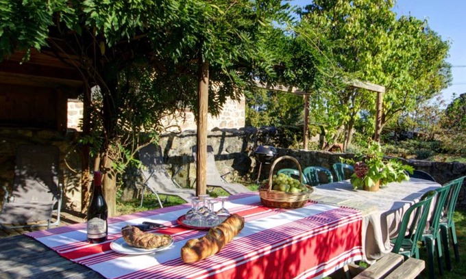 Saint-Didier-sur-Rochefort Cottage | Cozy gîtes for 12, pets allowed, garden