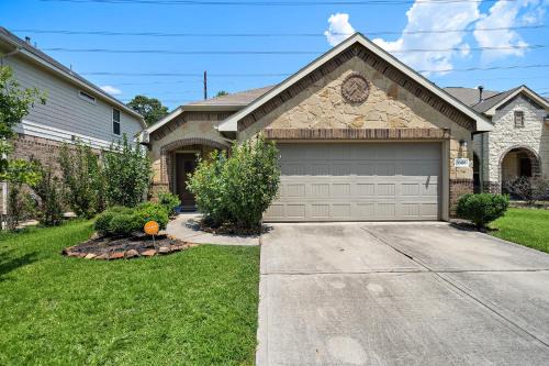 Humble House | Cozy Getaway Nr Airport Wifi Bbq Yard Pet