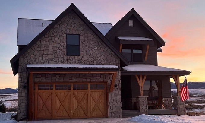 Grand Elk Ranch House | Cozy Granby Ski-Golf Retreat in Grand Elk - Winter Park - Private Hot Tub!