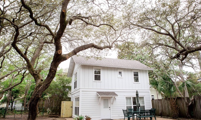 Grayton Beach House | Cozy Grayton Beach Cottage, Fully Renovated 2018
