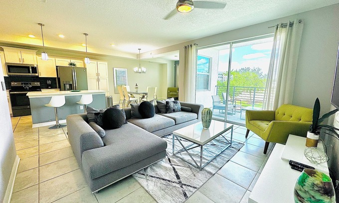 Kissimmee Apartment | Cozy Haven 2/BR 2/BA stylist Apartment close to Disney World