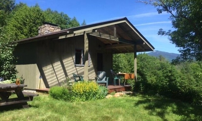 Tamworth House | Cozy Hilltop Home With Views of the Sandwich Range.