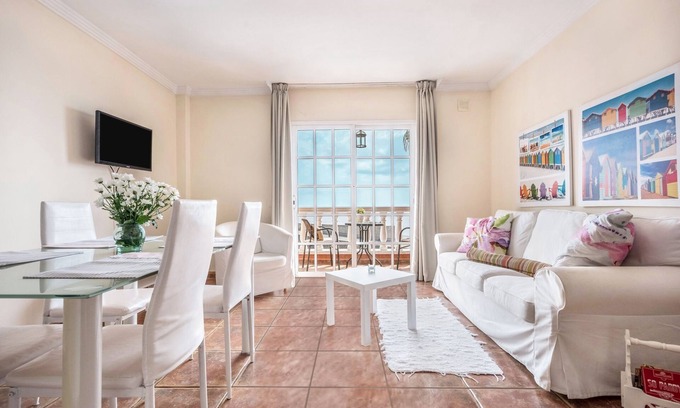 Playa San Juan Apartment | Cozy Holiday Apartment “Apartamento Carla 2C” in Playa San Juan with Sea View
