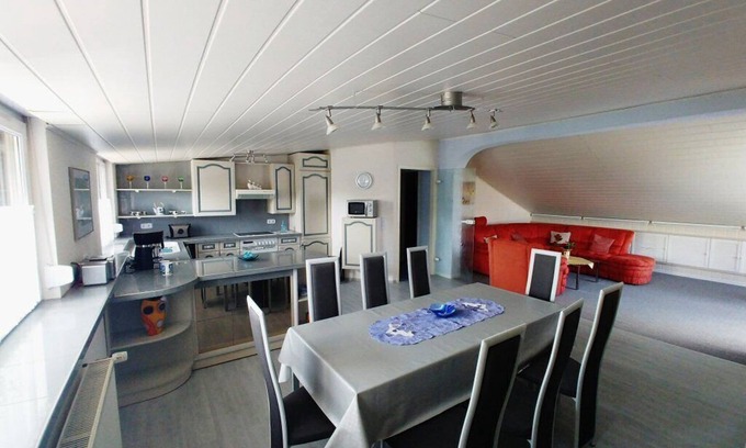 Mainz-Bingen Apartment | Cozy holiday apartment (90 sqm) in the attic for up to 5 people