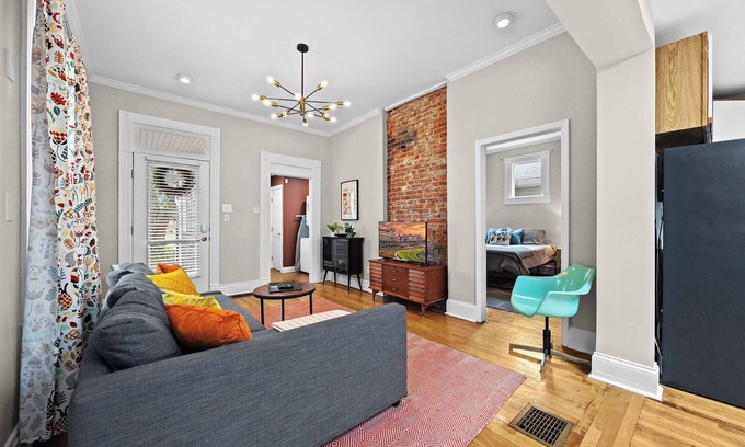 Cherokee Triangle Apartment | Cozy Home | 1BR Near Downtown + Prime Location!