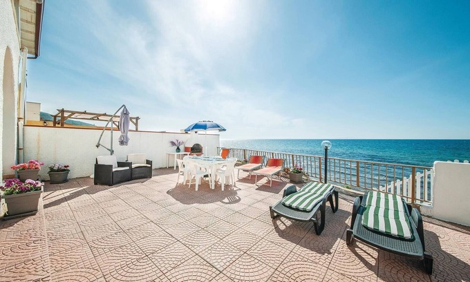 Lu Bagnu House | Cozy home in Castelsardo SS with WiFi