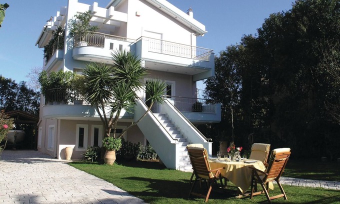 Aigialeia House | Cozy home in Kamares Aigio Pel.