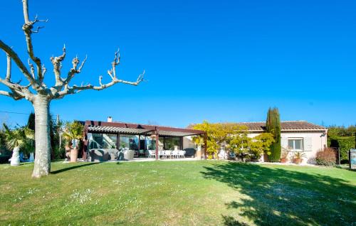 Graveson House | Cozy Home In Graveson With Wifi