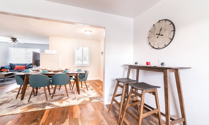 Parkway-South Sacramento House | Cozy home with pool 🏊♀️