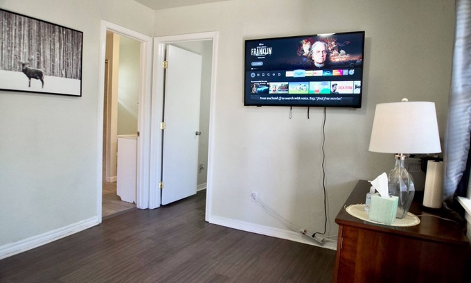 Central Oklahoma City Apartment | Cozy Home- Zoos Museums Fun Step From Your Door