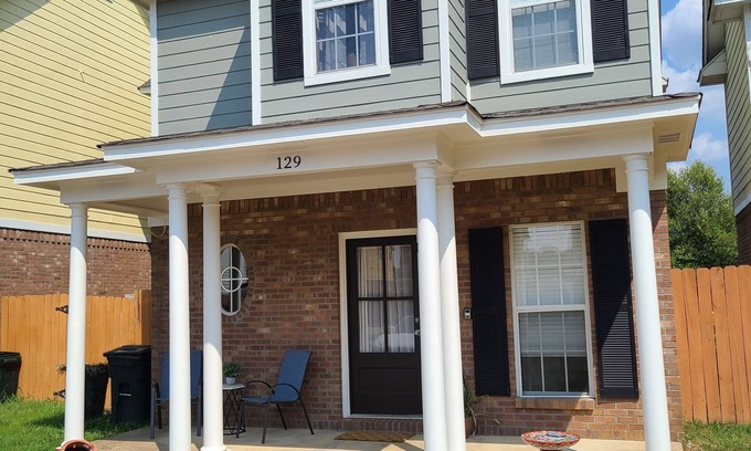 Oxford House | Cozy House near Ole Miss & M-Trade!