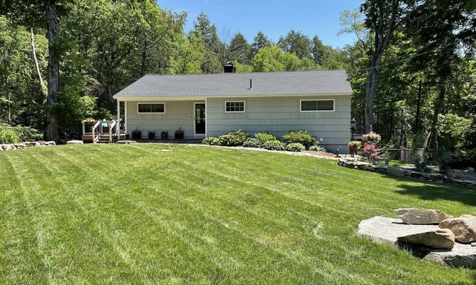 Canton Valley House | Cozy house with waterfall view!