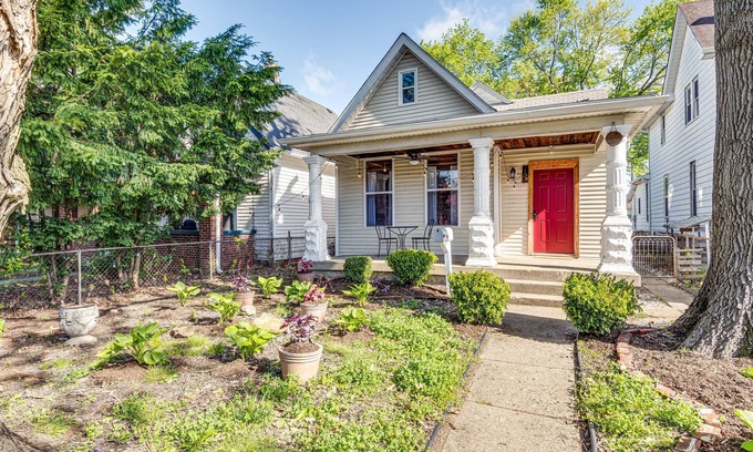 Fountain Square House | Cozy Indianapolis Vacation Rental w/Micro Farm!