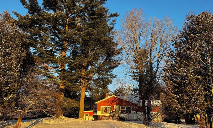Champion Cabin | Cozy Lakefront Cabin. Experience the true beauty of an untouched UP.